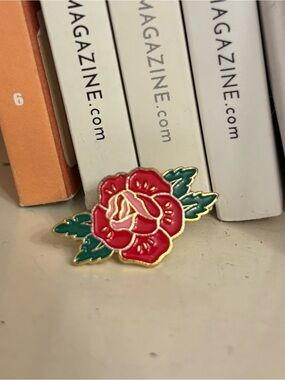 🌟 4 for $20 Red Rose Enamel Pin